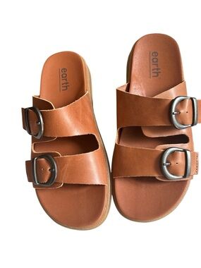 Earth Cognac Leather Double-Buckle Slide Sandals size 9M